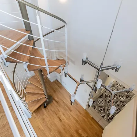 Apartment Au-villen Feudenheim S6, Penthouse Maisonette 2-4p